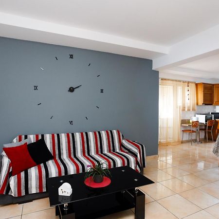 Sunrise Apartment Heraklion  Bagian luar foto